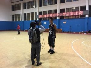 中学生篮球队长 训练肌肉篮球狗伟瀚宇1